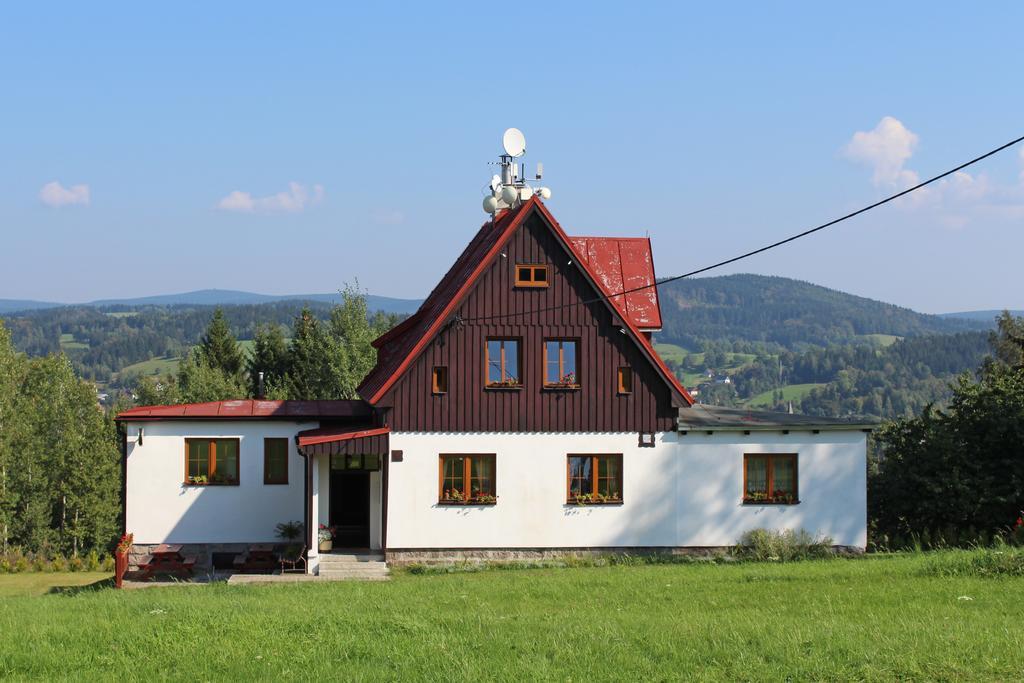 Penzion Jizerka Jablonec nad Nisou Exterior photo